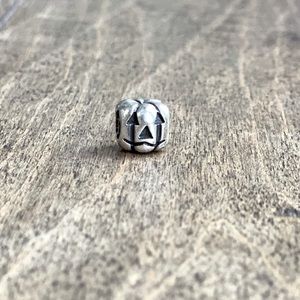 PANDORA PUMPKIN CHARM